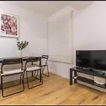 Centrico En Con Garaje Gratis. Apartman *